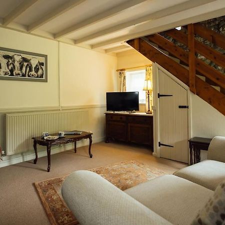 Dairy Cottage At Scolton Cottages - Indoor Pool Haverfordwest Extérieur photo