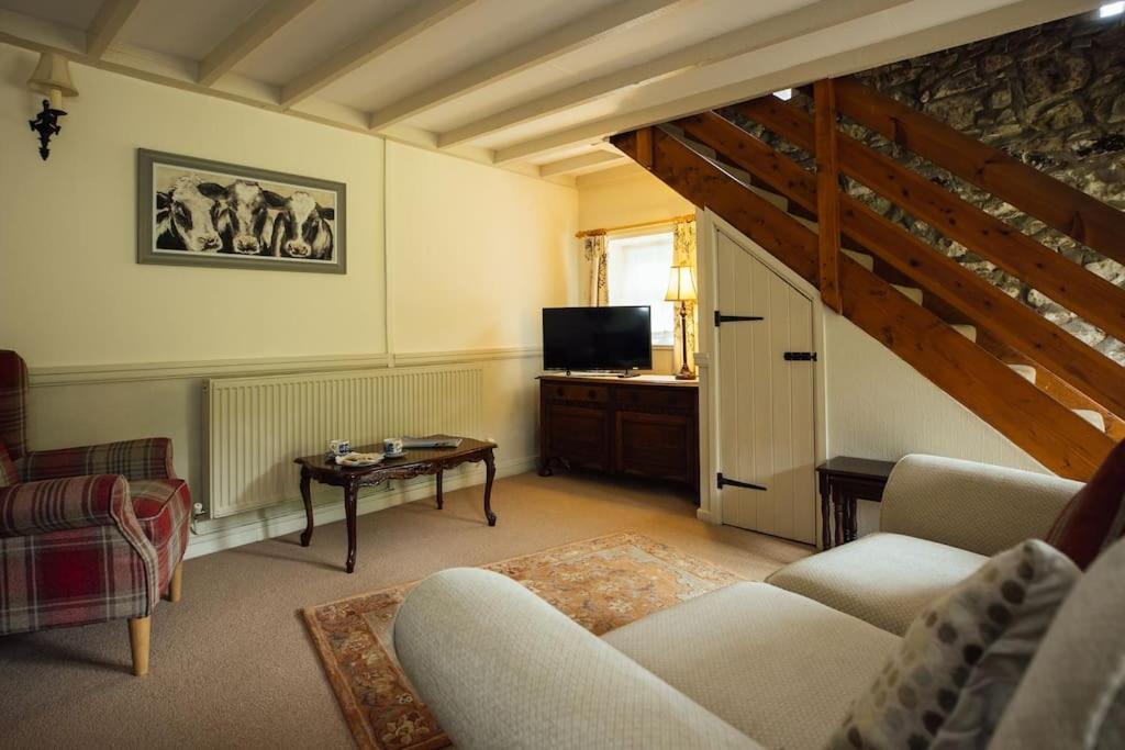 Dairy Cottage At Scolton Cottages - Indoor Pool Haverfordwest Extérieur photo